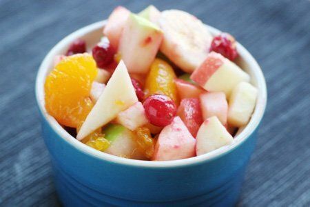 Salada de frutas de maçã e mirtilo