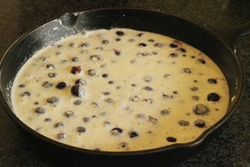 blueberryskilletcakebeforebaking.360