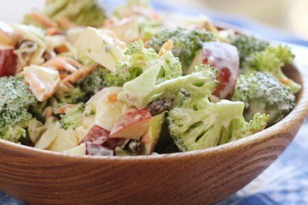 Broccoli and apple salad recipe