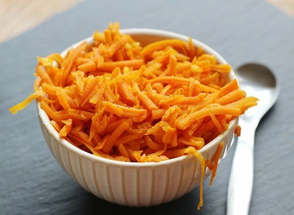 Shredded Carrot Salad ⋆ Sugar, Spice and Glitter