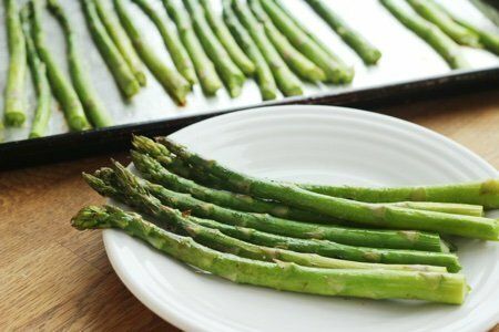 How to Cook Asparagus in the Oven