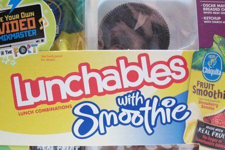 I absolutely love these DIY lunchable containers! Products linked