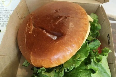 mcdonalds grilled chicken on artisan roll nutrition facts