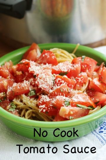 Fresh Tomato Sauce Recipe 5 nocooktomatosaucepinterest.360