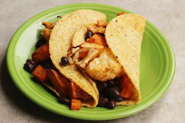 Roasted Vegetable Tacos: Change up Taco Tuesday 4 roastedvegetabletacos.360