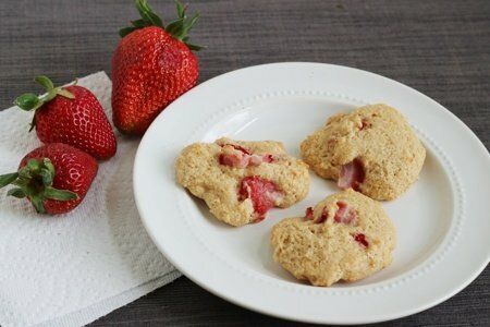 Strawberry Yogurt Cookies