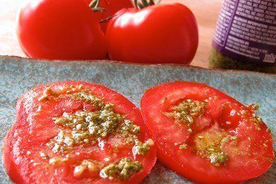 Tomato Pesto Snack