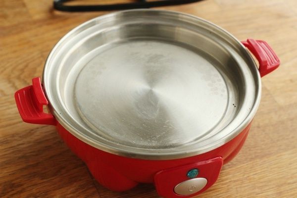 We tried the Dash egg cooker with a cult-following on —is it worth it?